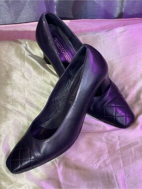 Reno Fontanelli Black Quilted Toe Mid Heels